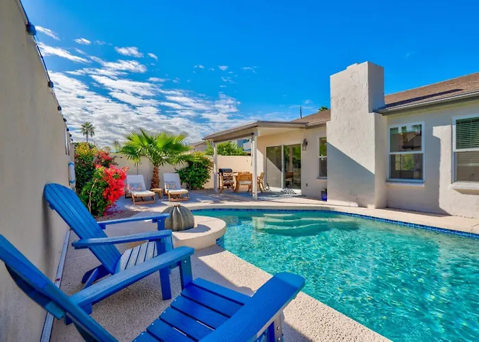 Oasis With Diving Pool